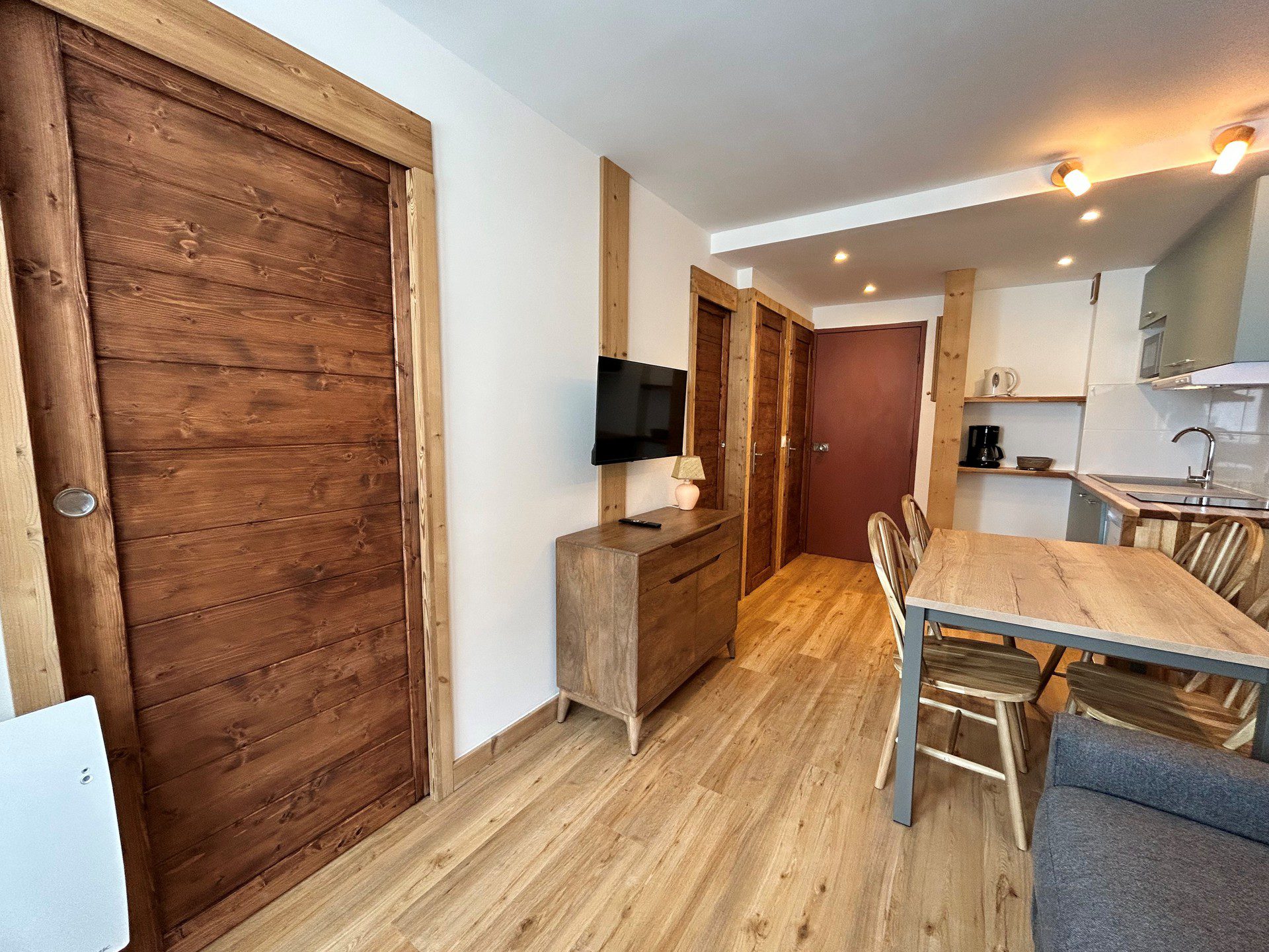 Četvorokrevetni apartman TI-HAMBO-2301